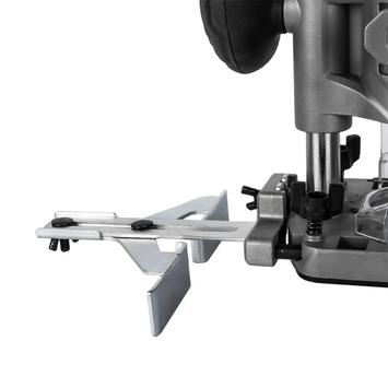 Фрезер сетевой ПУЛЬСАР  ФЭ 700C (700Вт, 6-8 мм, 12000-30000 об/мин, сумка, 1,5 кг) + насадки фрезерная, кромочная и наклонная.